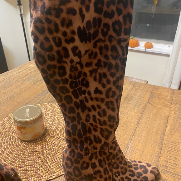 Leopard print boots - Picture 7 of 9